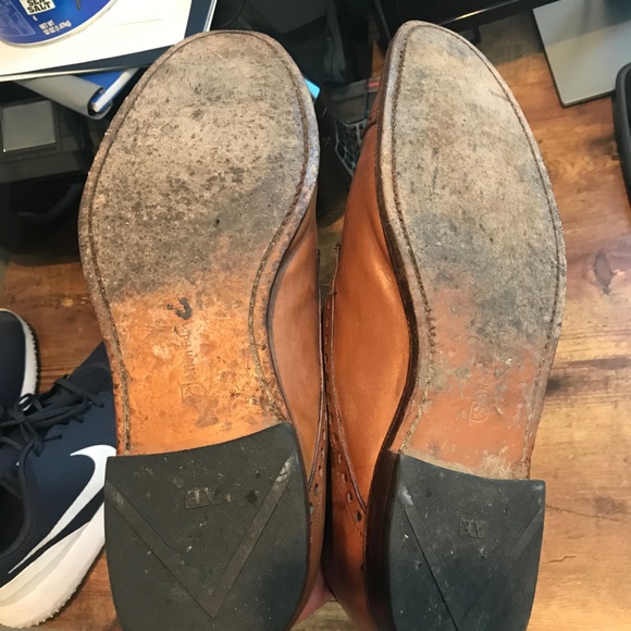 Allen Edmond brown dress shoes - Picture 3 of 5